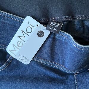 MeMoi denim stretch pull on Jeans.